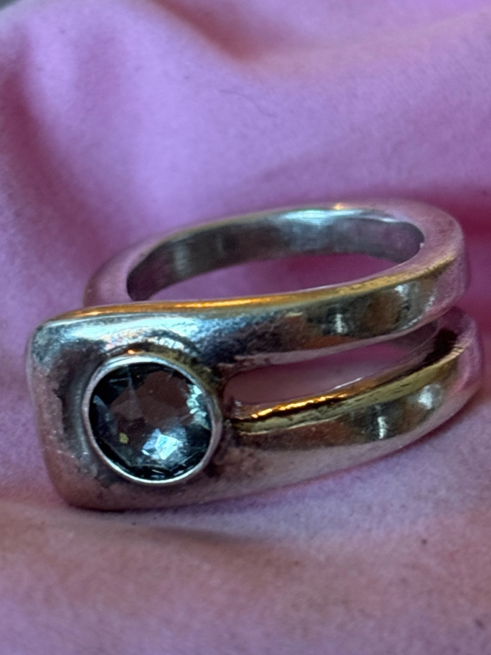 Uno de 50. On my own ring Silver Crystal Accent Open Band - Women Jewelry